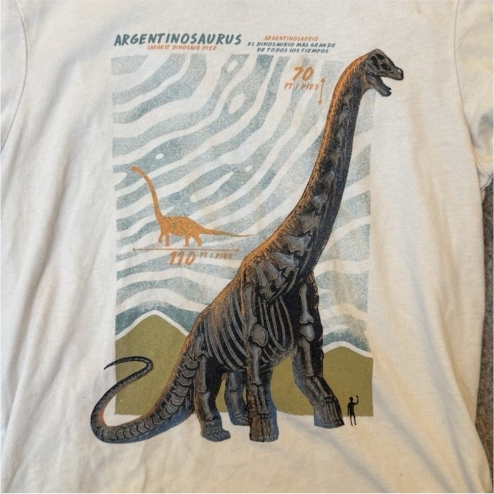 Old Navy Argentinosaurus Dinosaur Graphic Print T-Shirt White Crew Neck M (8)